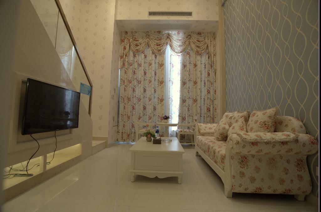 Private Enjoy Home Apartment Фошань Номер фото